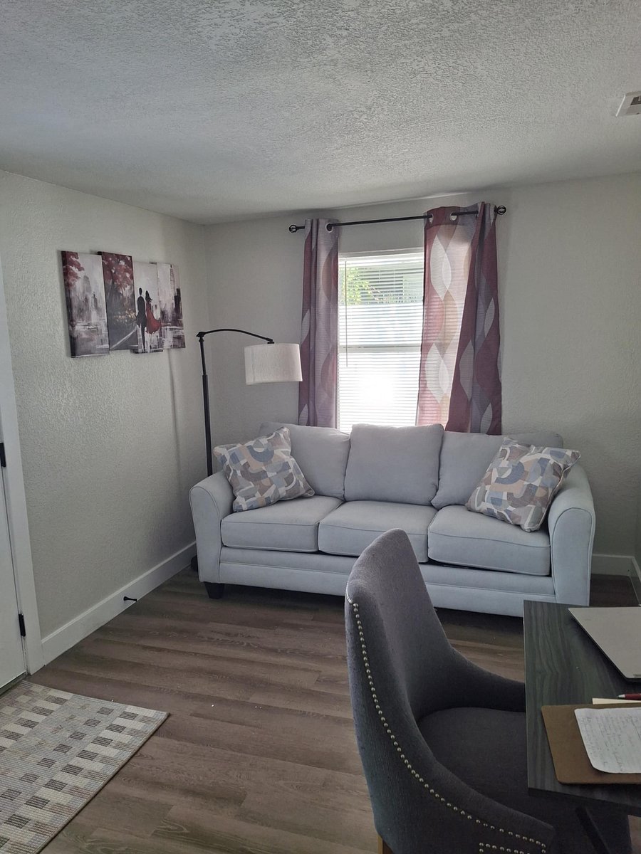 Furnished Finder property 895696_1 photo 13