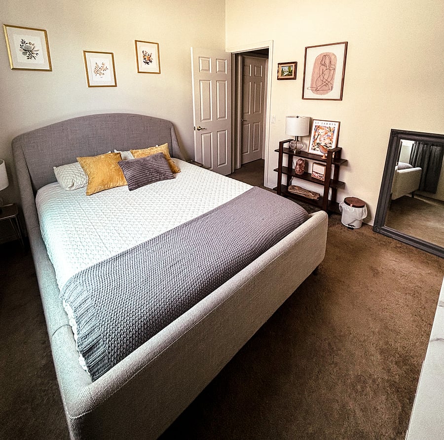 Bedroom 3 with queen bed and smart tv.