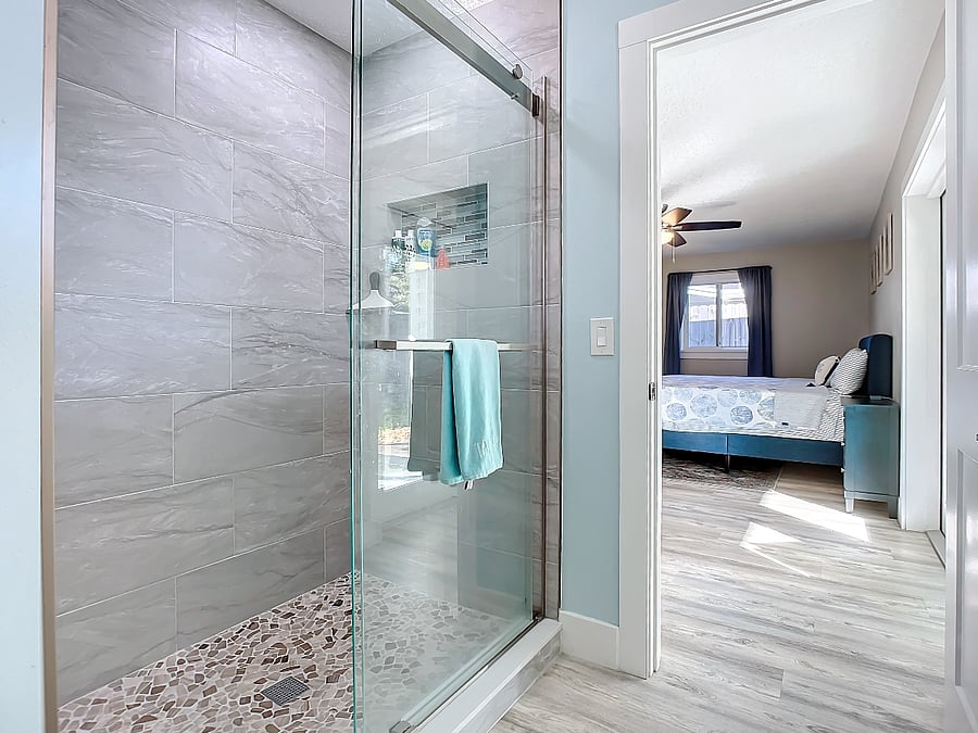Primary En Suite IN