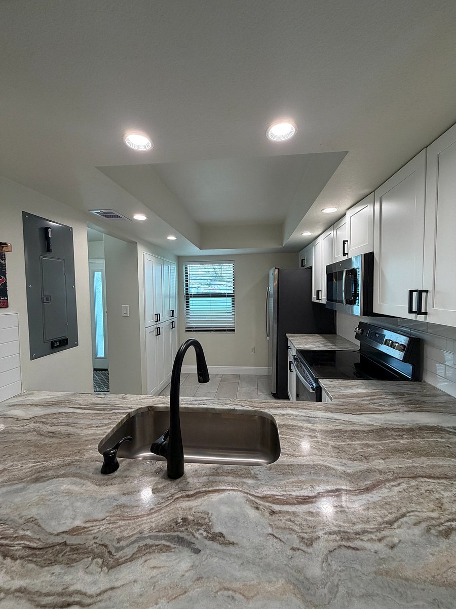 Furnished Finder property 895791_2 photo 8