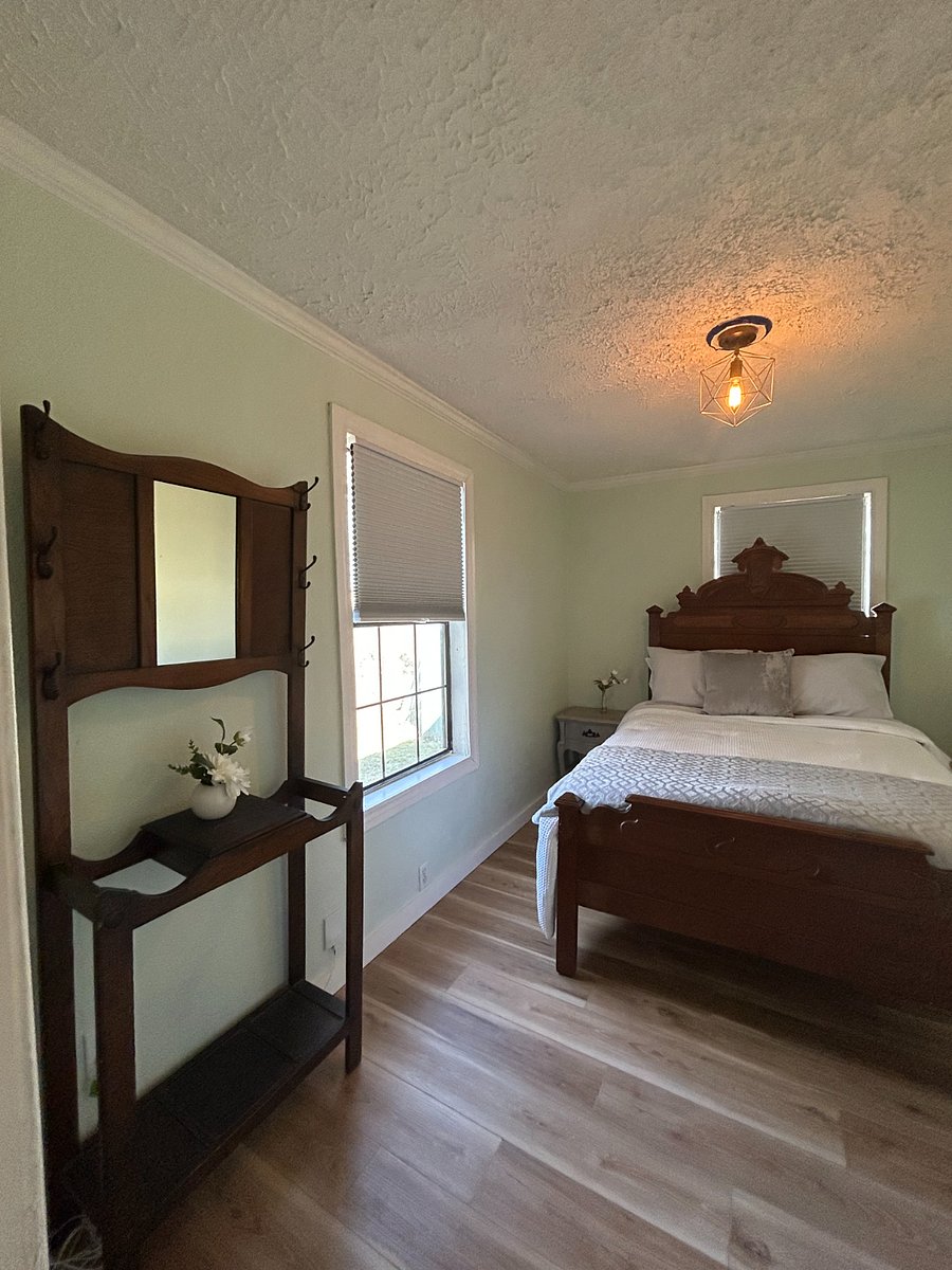 Furnished Finder property 895811_1 photo 11