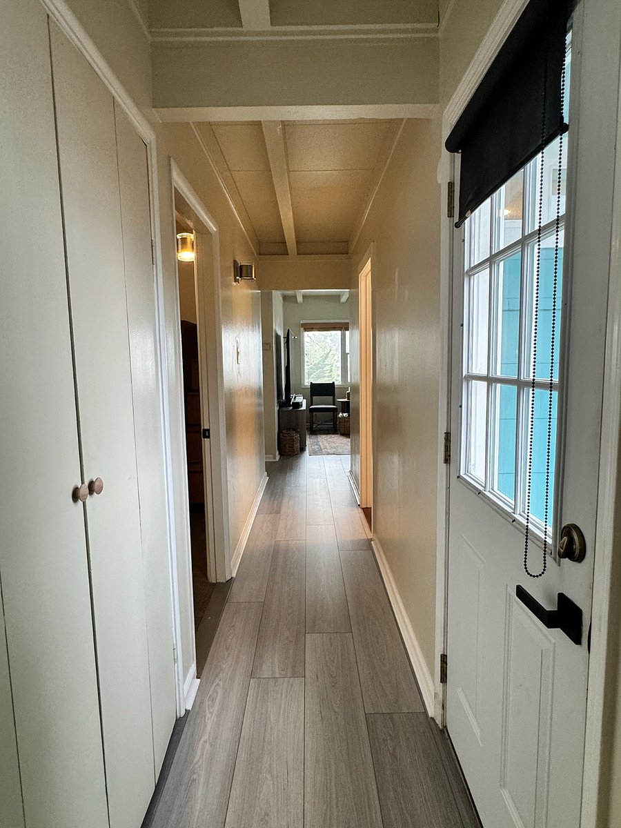 Hallway to Bedrooms and Living Room
