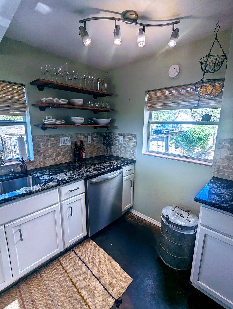 Furnished Finder property 895846_1 photo 23