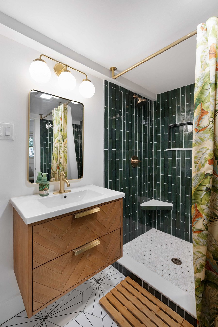 Furnished Finder property 895870_1 photo 7