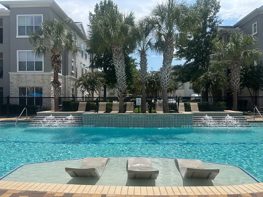 Furnished Finder property 895872_1 photo 1