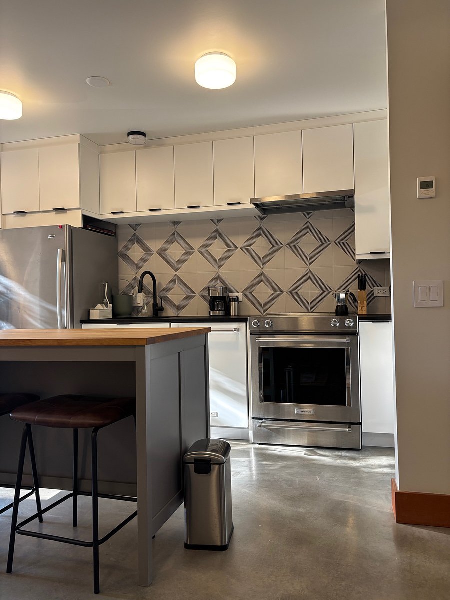 Furnished Finder property 895874_1 photo 11