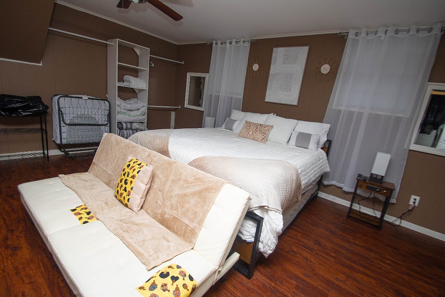 Furnished Finder property 895878_1 photo 3