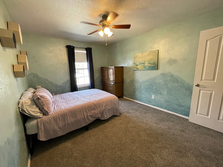 Full Size bed with Walk-in closet