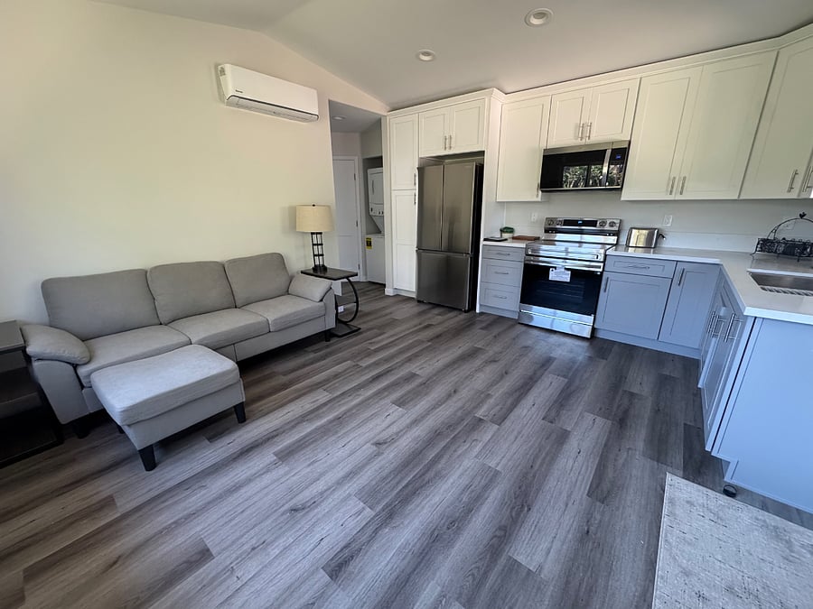 Furnished Finder property 895883_1 photo 8