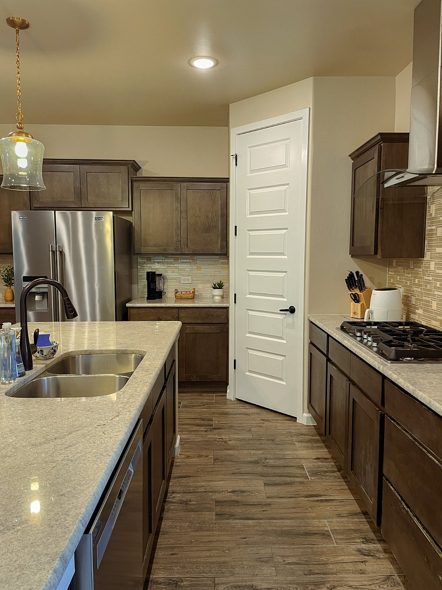 Furnished Finder property 895921_1 photo 11