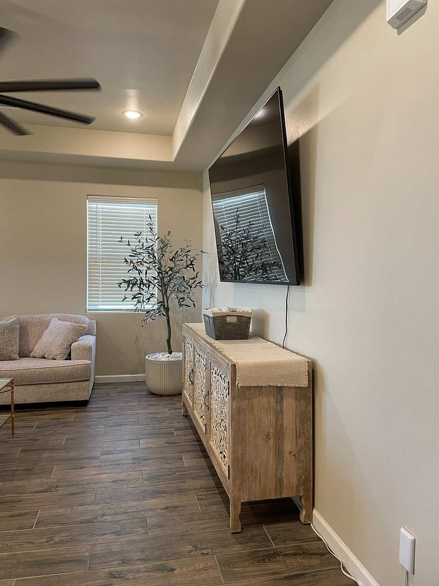 Furnished Finder property 895921_1 photo 22