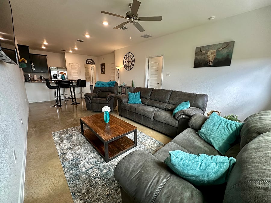 Furnished Finder property 895958_1 photo 3
