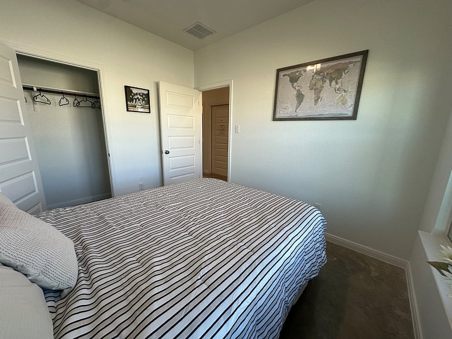 Furnished Finder property 895958_1 photo 24