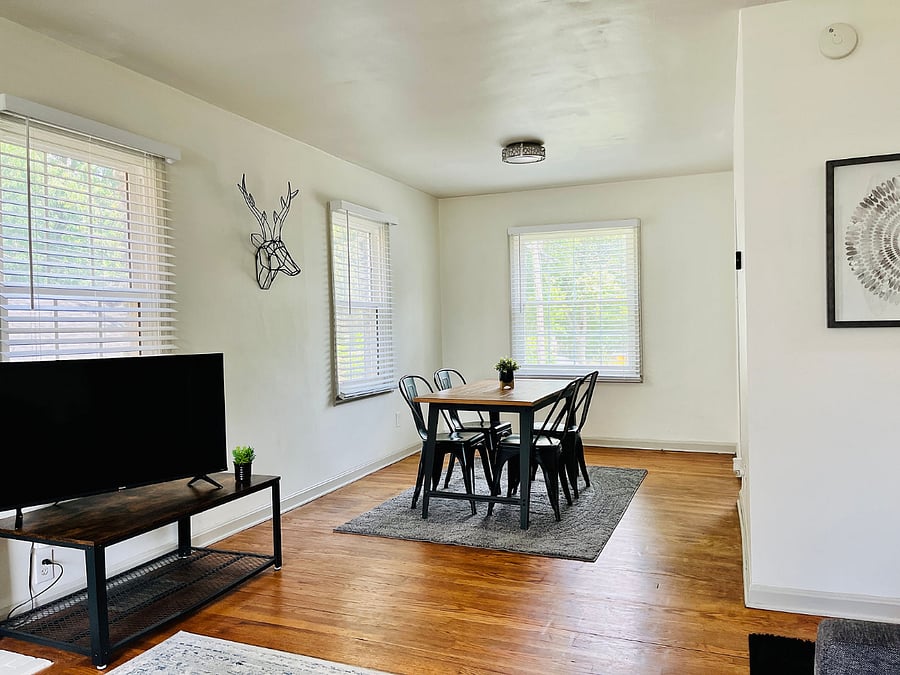 Furnished Finder property 895981_1 photo 3