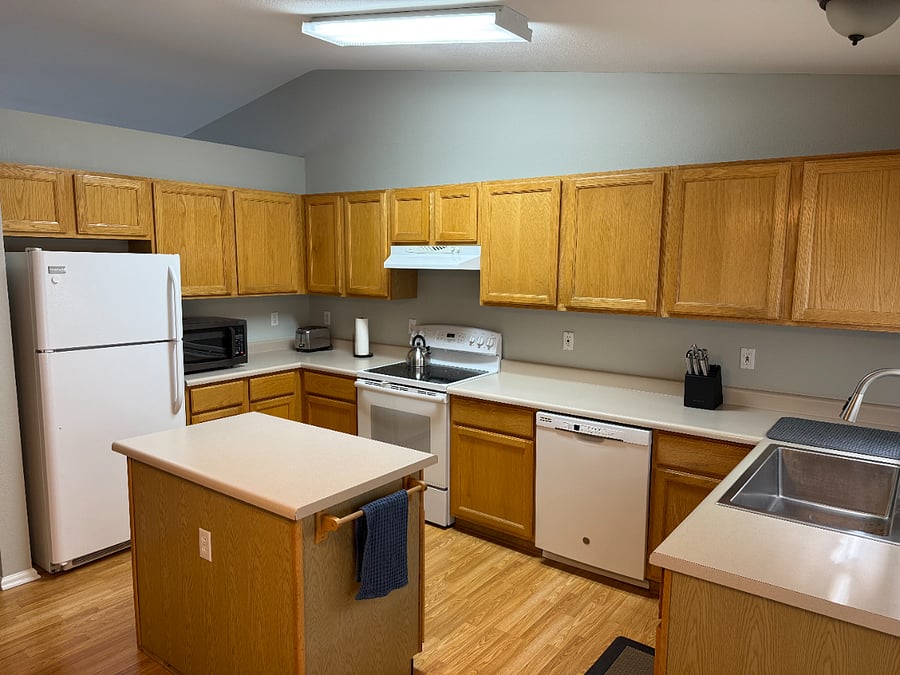 Furnished Finder property 895993_1 photo 6