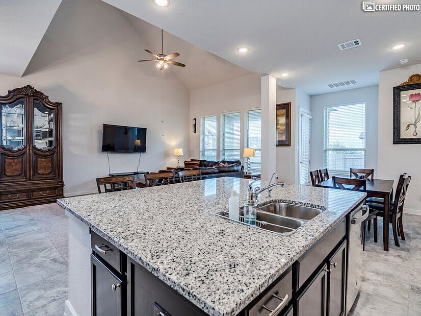 Furnished Finder property 896010_1 photo 19