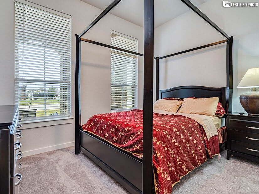 Furnished Finder property 896010_1 photo 17