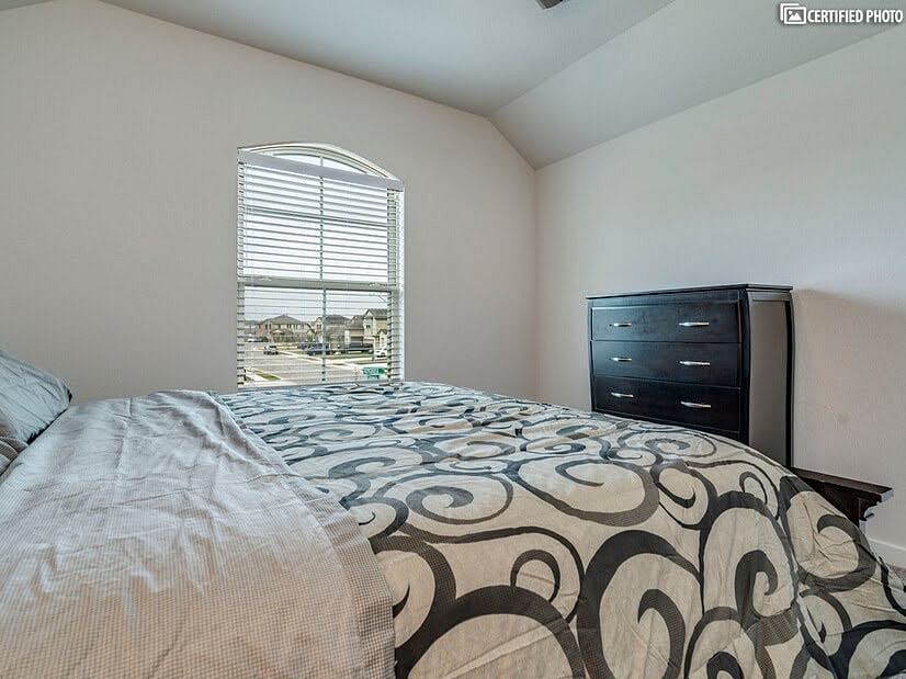 Furnished Finder property 896010_1 photo 26