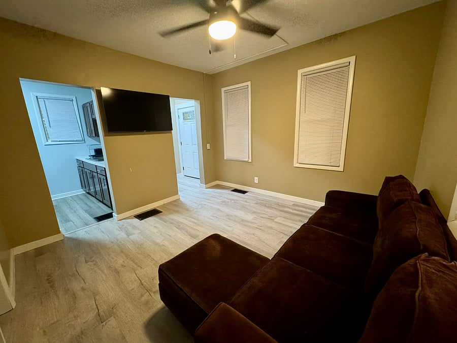 Furnished Finder property 896042_1 photo 10