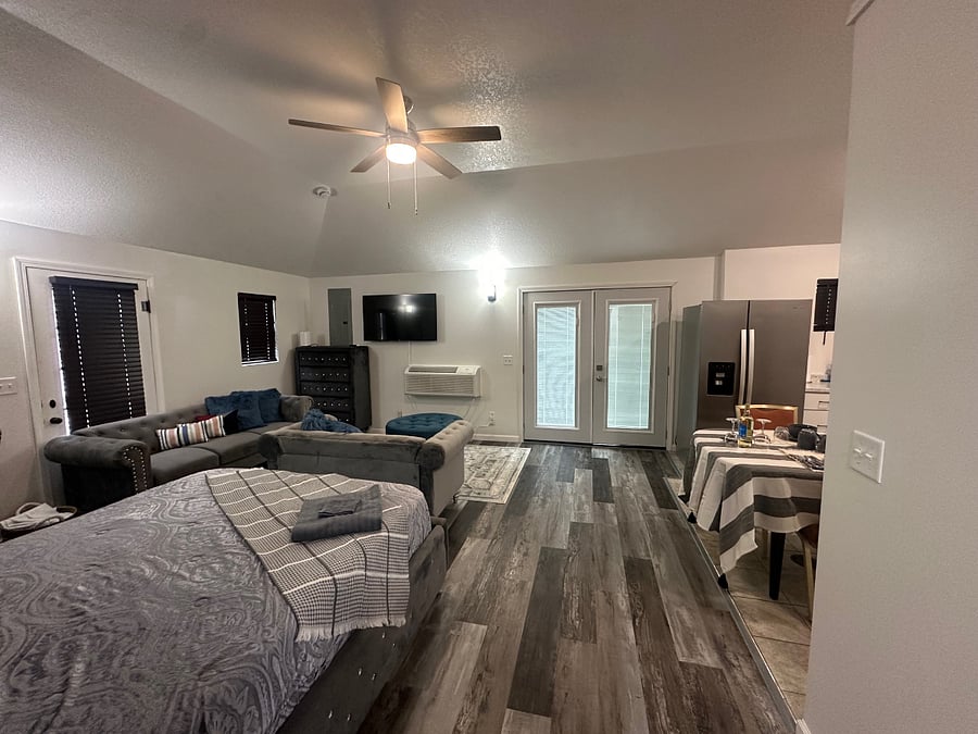 Furnished Finder property 896055_1 photo 3