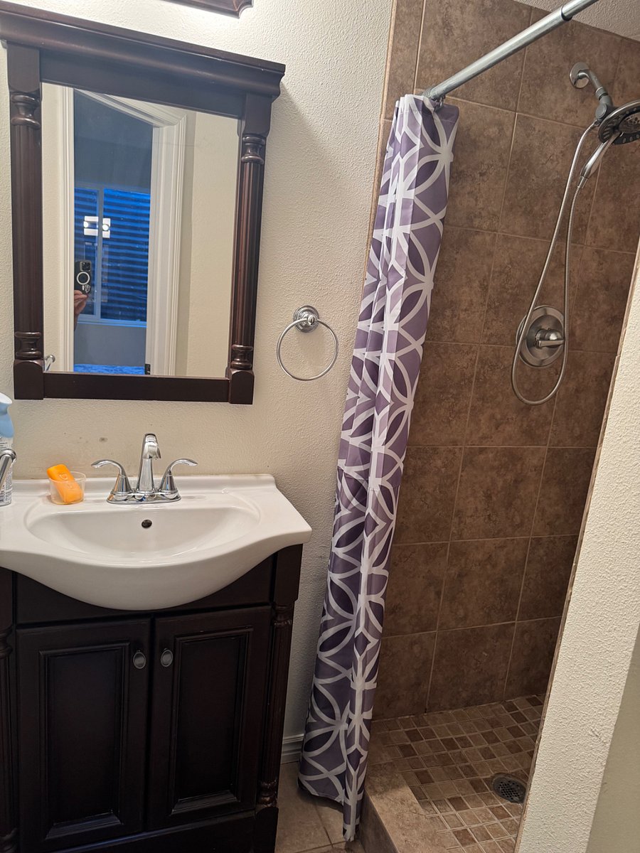 Furnished Finder property 896072_1 photo 3