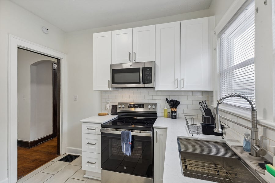 Furnished Finder property 896083_1 photo 6