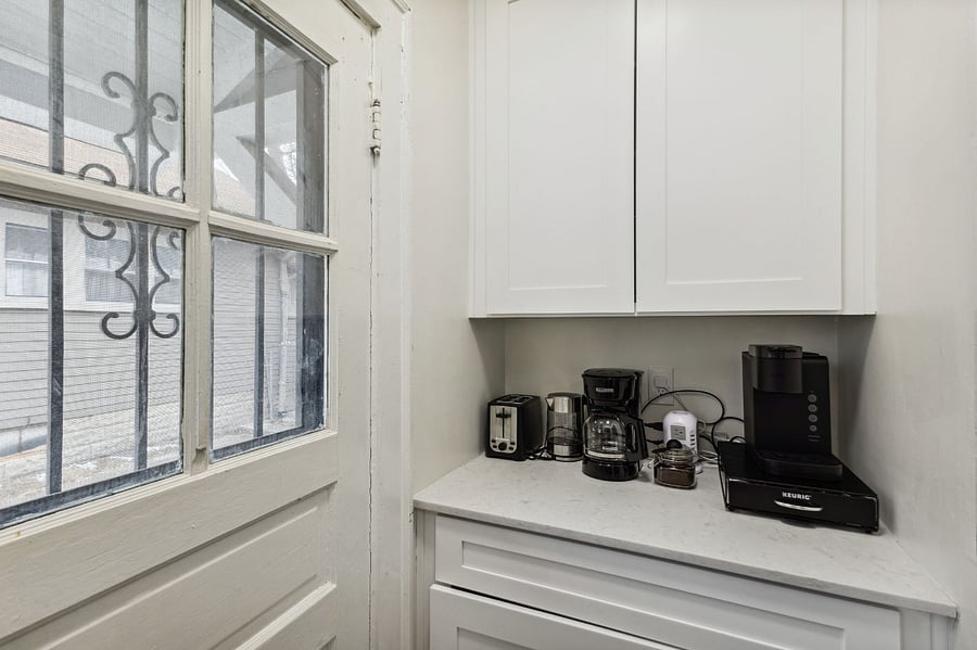 Furnished Finder property 896083_1 photo 11