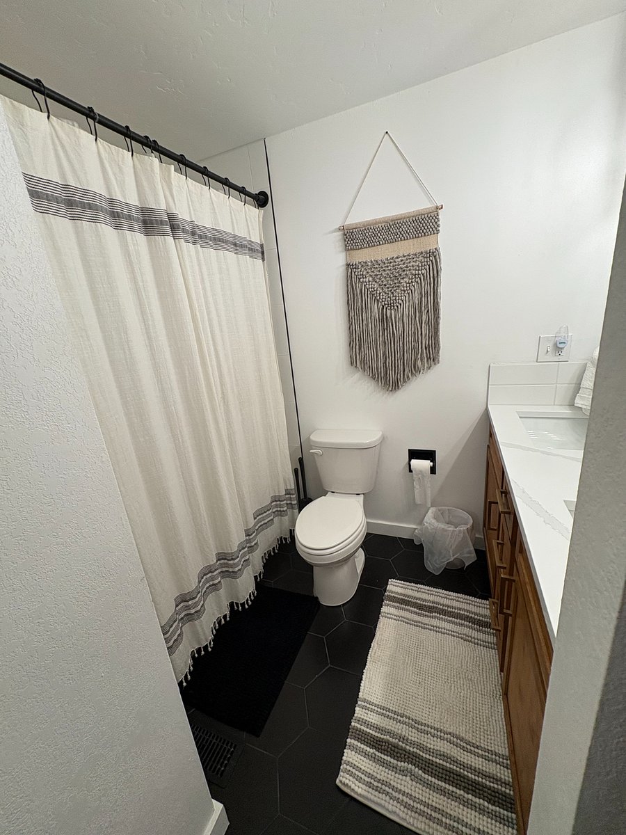 Furnished Finder property 896099_1 photo 25