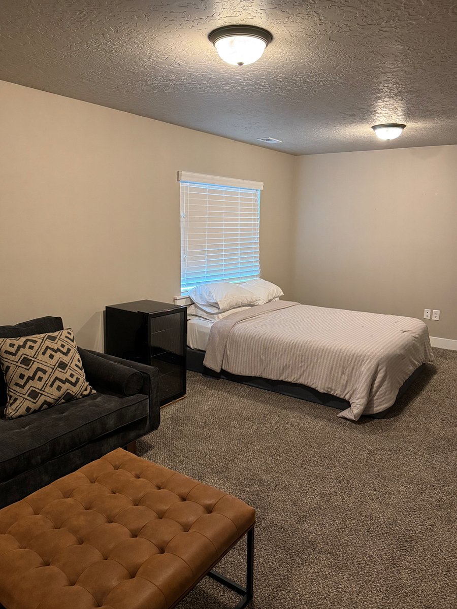 Furnished Finder property 896113_1 photo 13