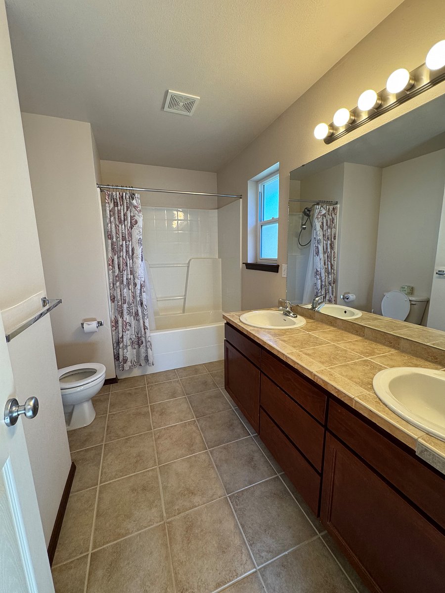 Furnished Finder property 896116_1 photo 9