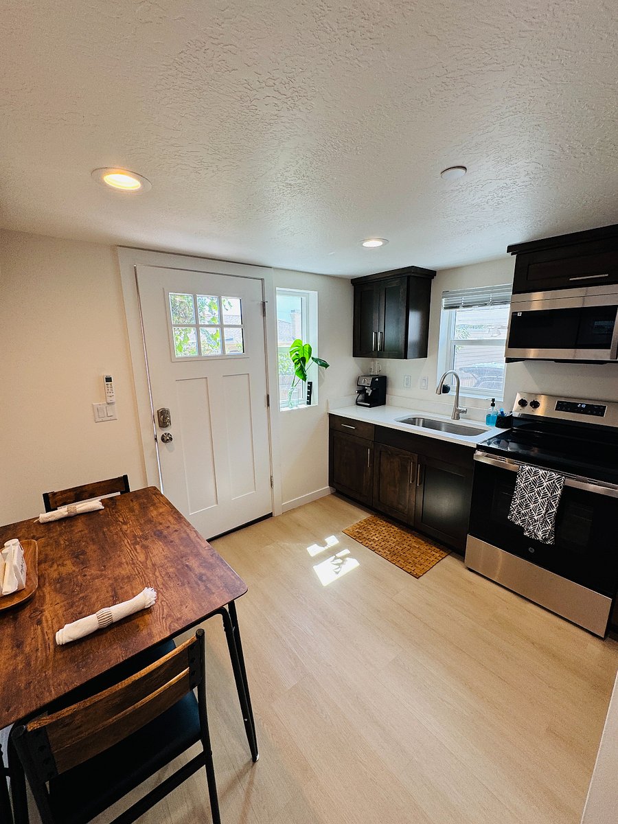 Furnished Finder property 896120_1 photo 5