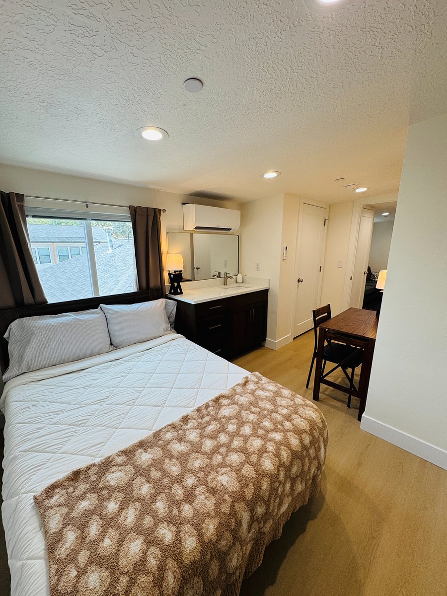 Furnished Finder property 896120_1 photo 16