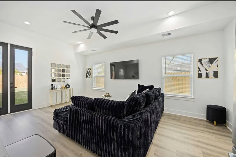 Furnished Finder property 896130_1 photo 3