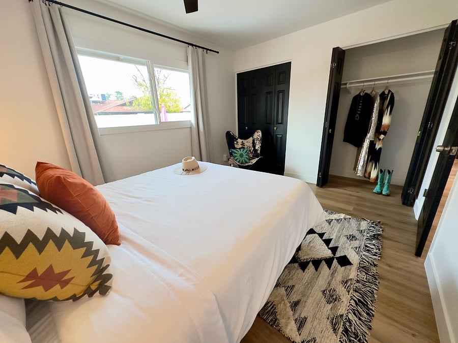 Guest Room with Closet and TV