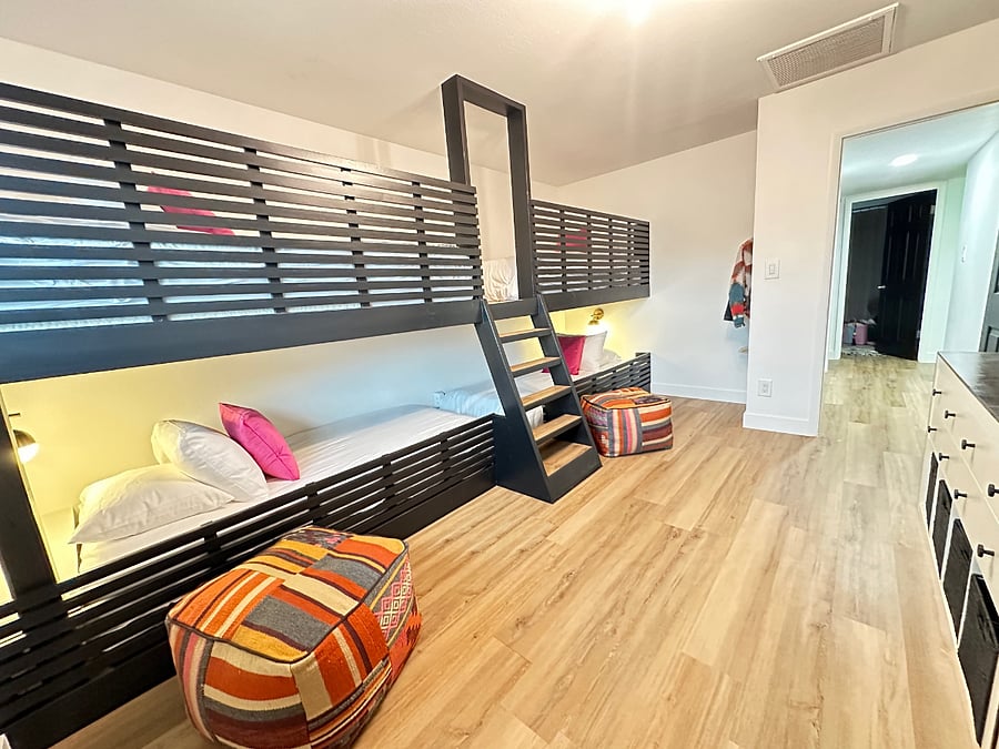 Bunk Room - Sleeps 4 adults