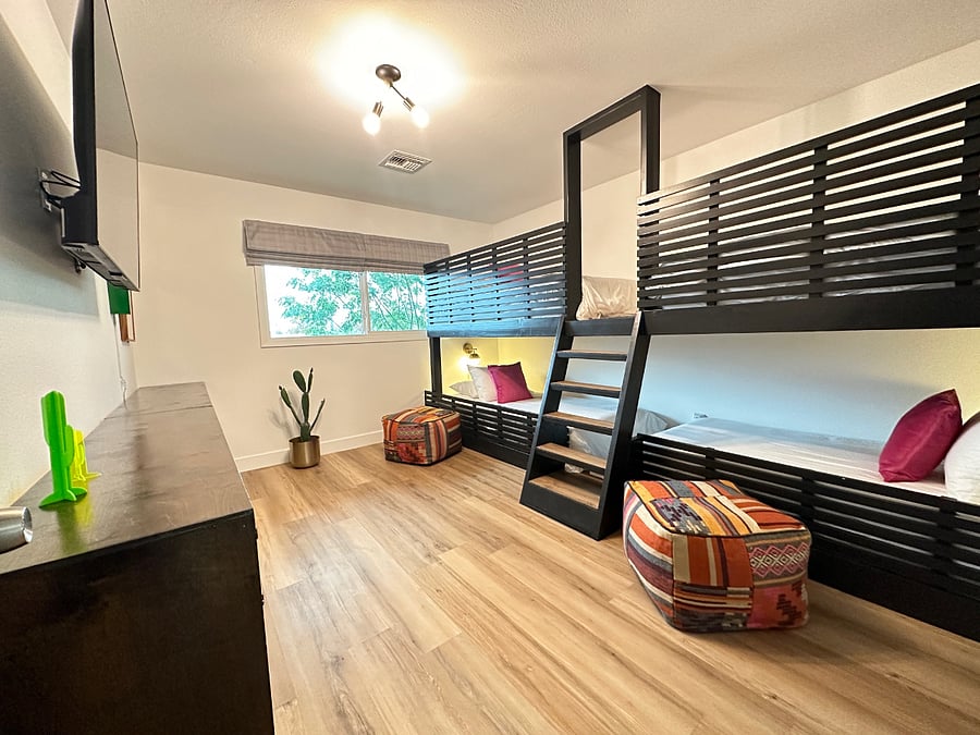 Bunk Room - Sleeps 4 adults
