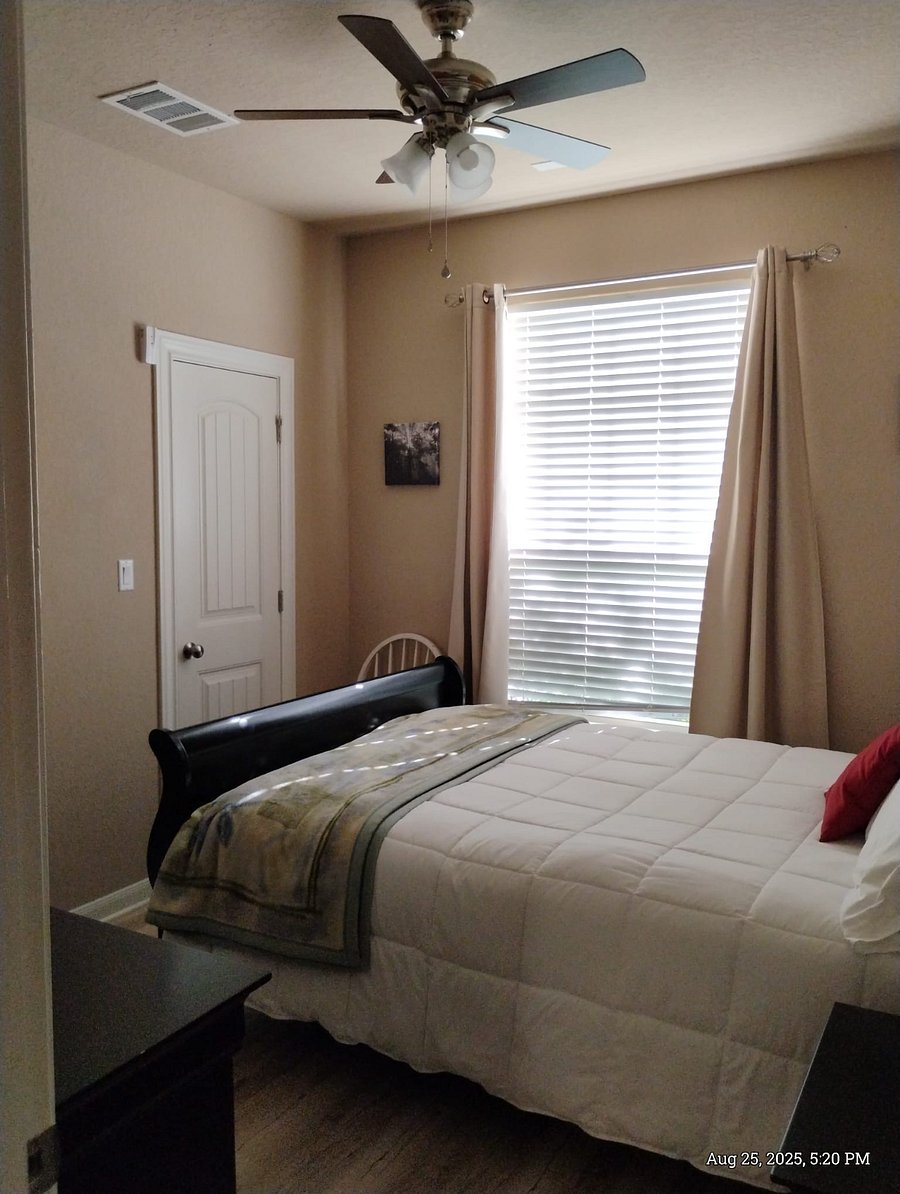 Furnished Finder property 896133_1 photo 18