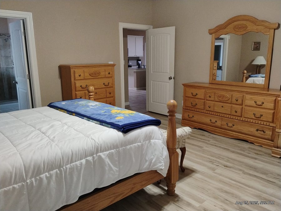 Furnished Finder property 896133_1 photo 7