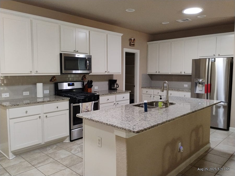 Furnished Finder property 896133_1 photo 4