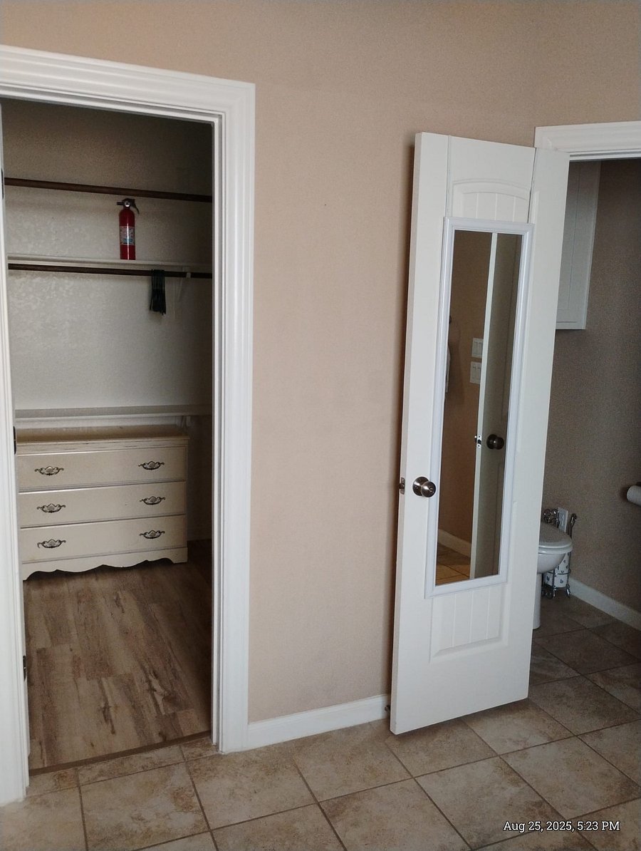 Furnished Finder property 896133_1 photo 13