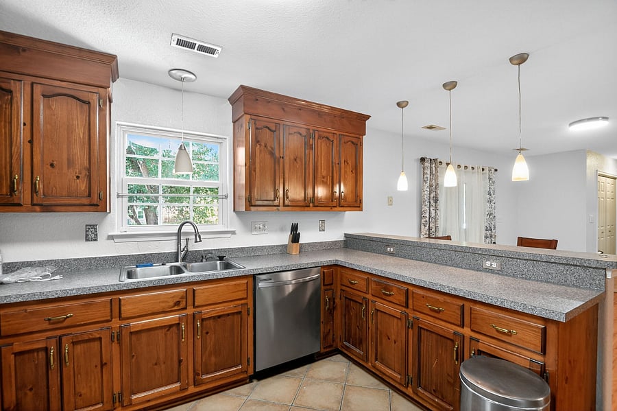 Furnished Finder property 896137_1 photo 3