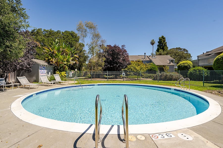 Furnished Finder property 896148_1 photo 13