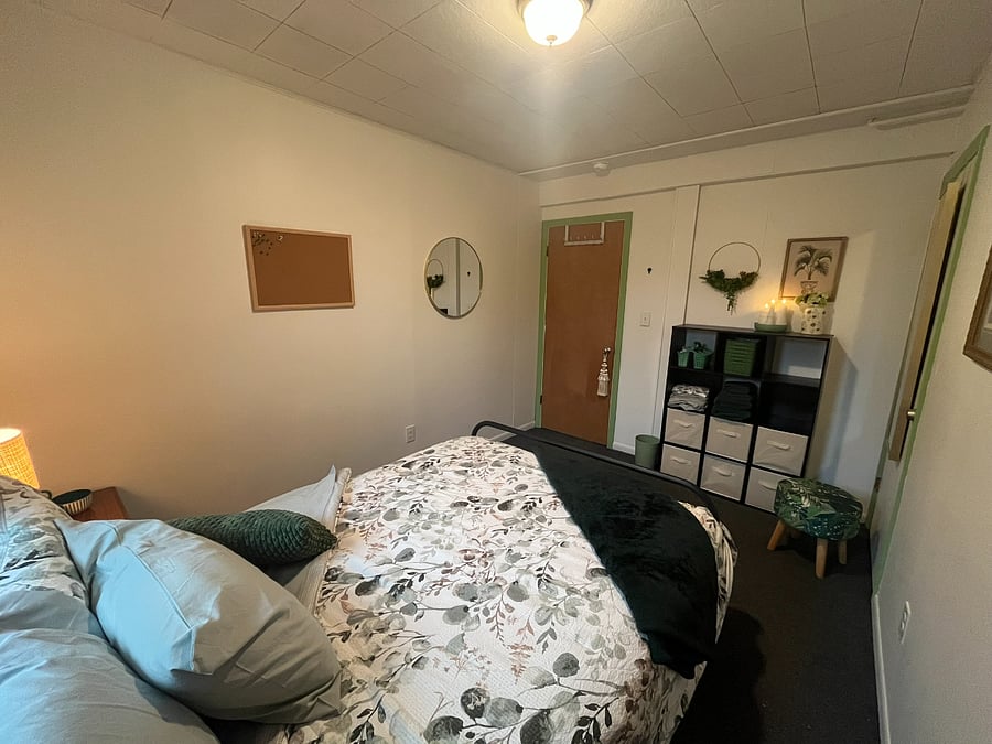 Room 1 - Green Room