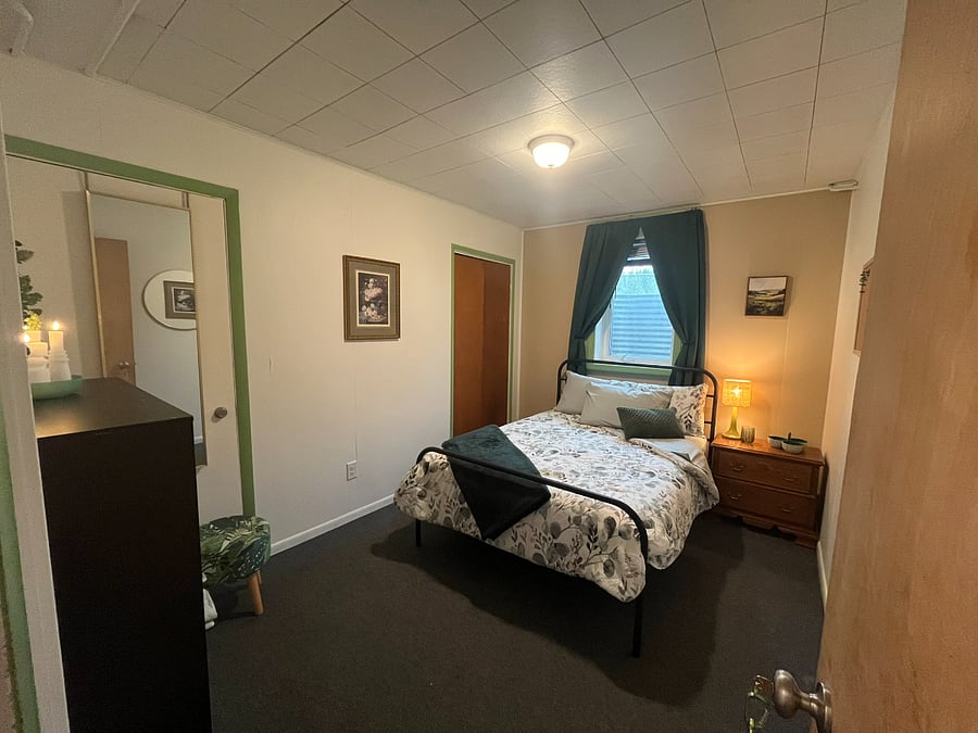 Room 1 - Green Room