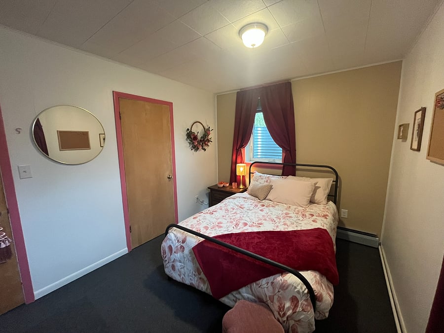 Room 3 - Pink Room. 