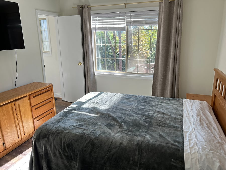 Furnished Finder property 896180_1 photo 4
