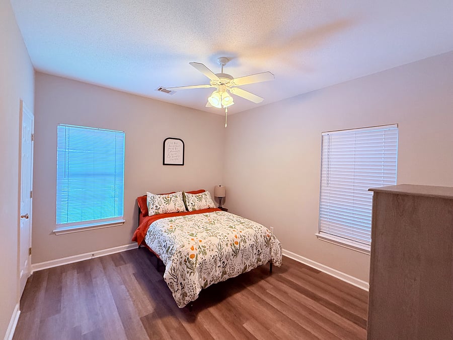 Furnished Finder property 896203_1 photo 15