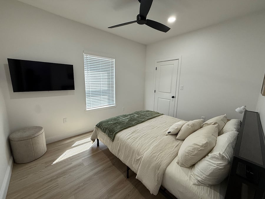 Furnished Finder property 896218_1 photo 9