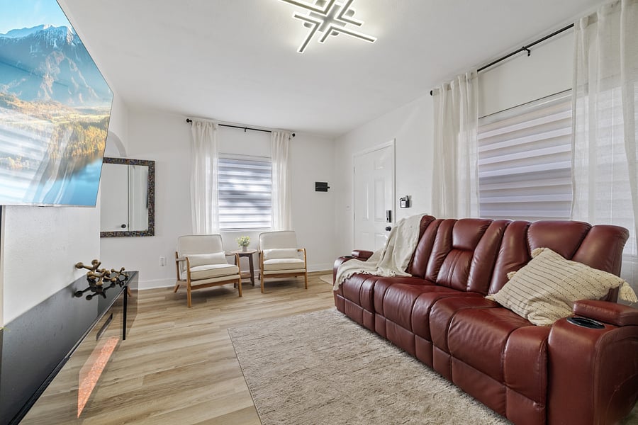 Furnished Finder property 896233_1 photo 3
