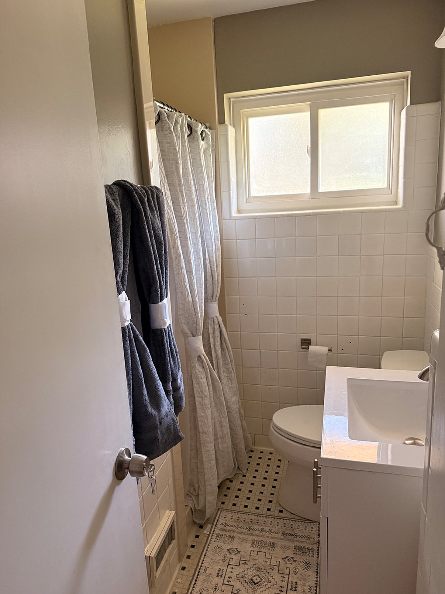 Furnished Finder property 896243_1 photo 3